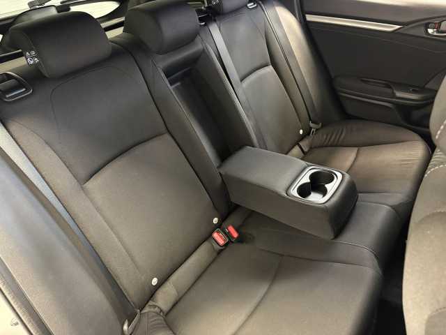 Honda Civic 1.5 VTEC Turbo Sport 5dr 