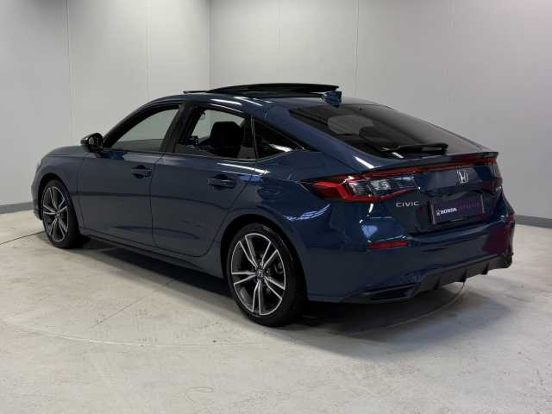 Honda Civic Hybrid 2.0 eHEV Advance 5dr CVT 