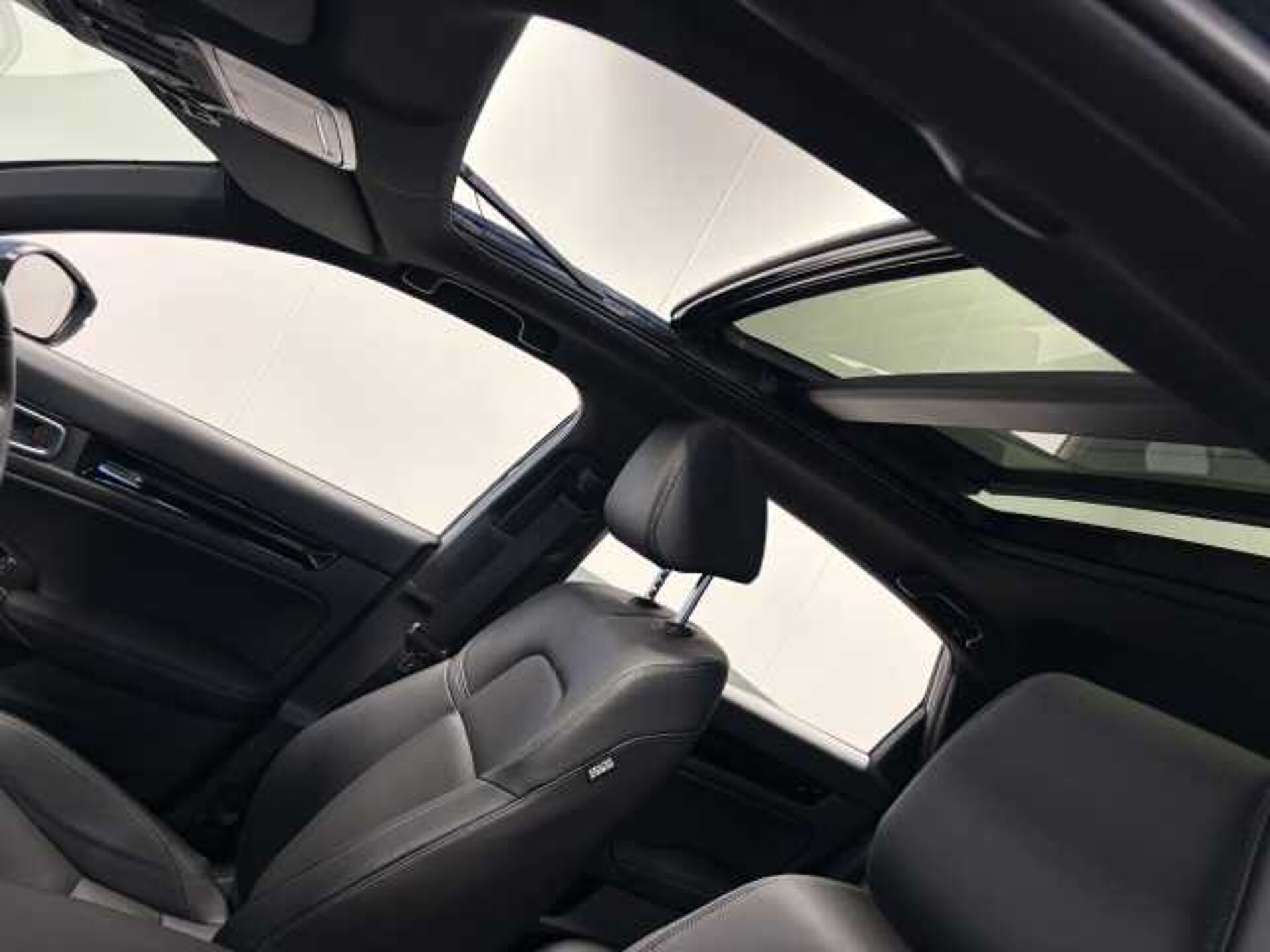 Honda Civic Hybrid 2.0 eHEV Advance 5dr CVT 