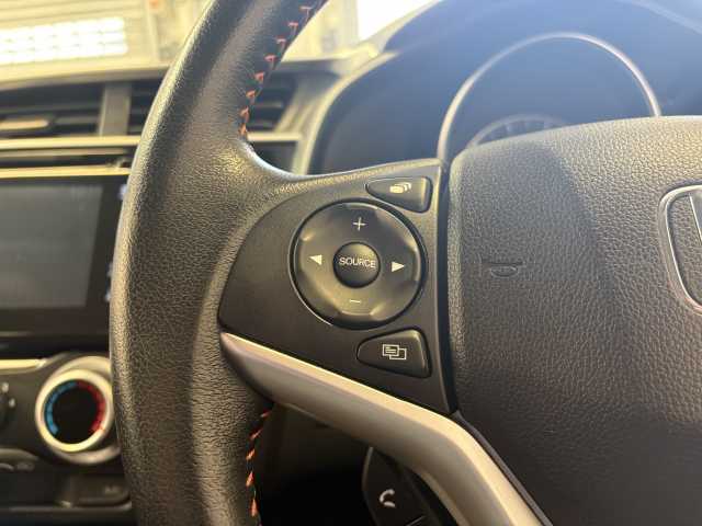 Honda Jazz 1.5 i-VTEC Sport 5dr CVT 
