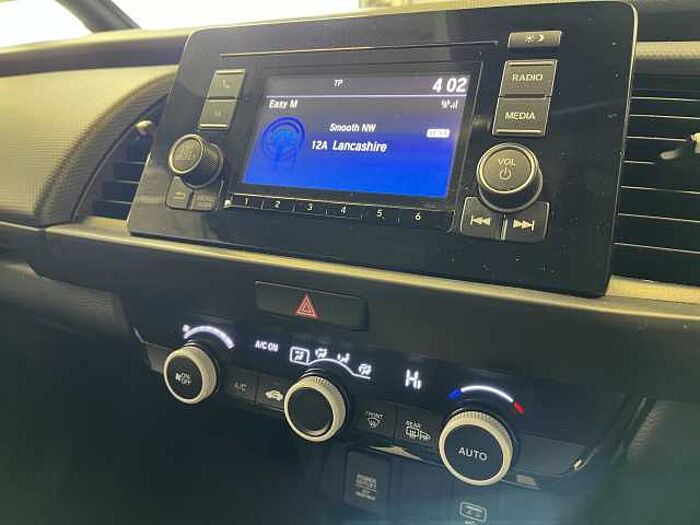 Honda Jazz Hybrid 1.5 i-MMD (107ps) SE 