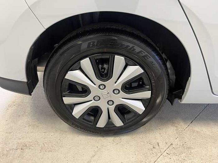 Honda Jazz Hybrid 1.5 i-MMD (122ps) Elegance eCVT 