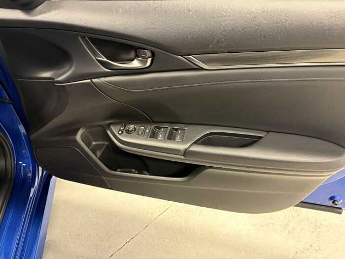 Honda Civic 1.5 VTEC Turbo Prestige 5dr CVT 