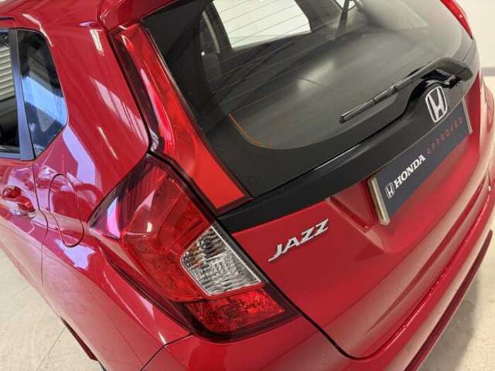 Honda Jazz 1.3 i-VTEC SE Navi 5dr 