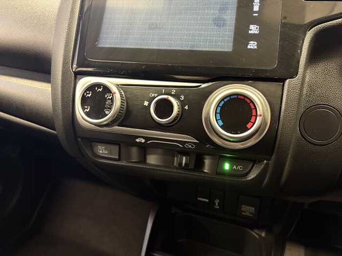 Honda Jazz 1.3 i-VTEC SE Navi 5dr 